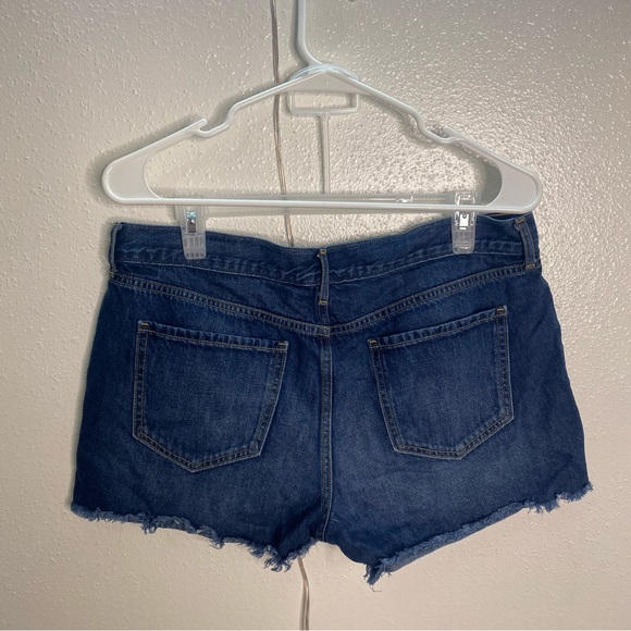 Old Navy Denim Shorts - Picture 5 of 7